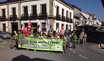 2016 09 23 MarchaSeagaOfrendaFloralSantiago04.jpg